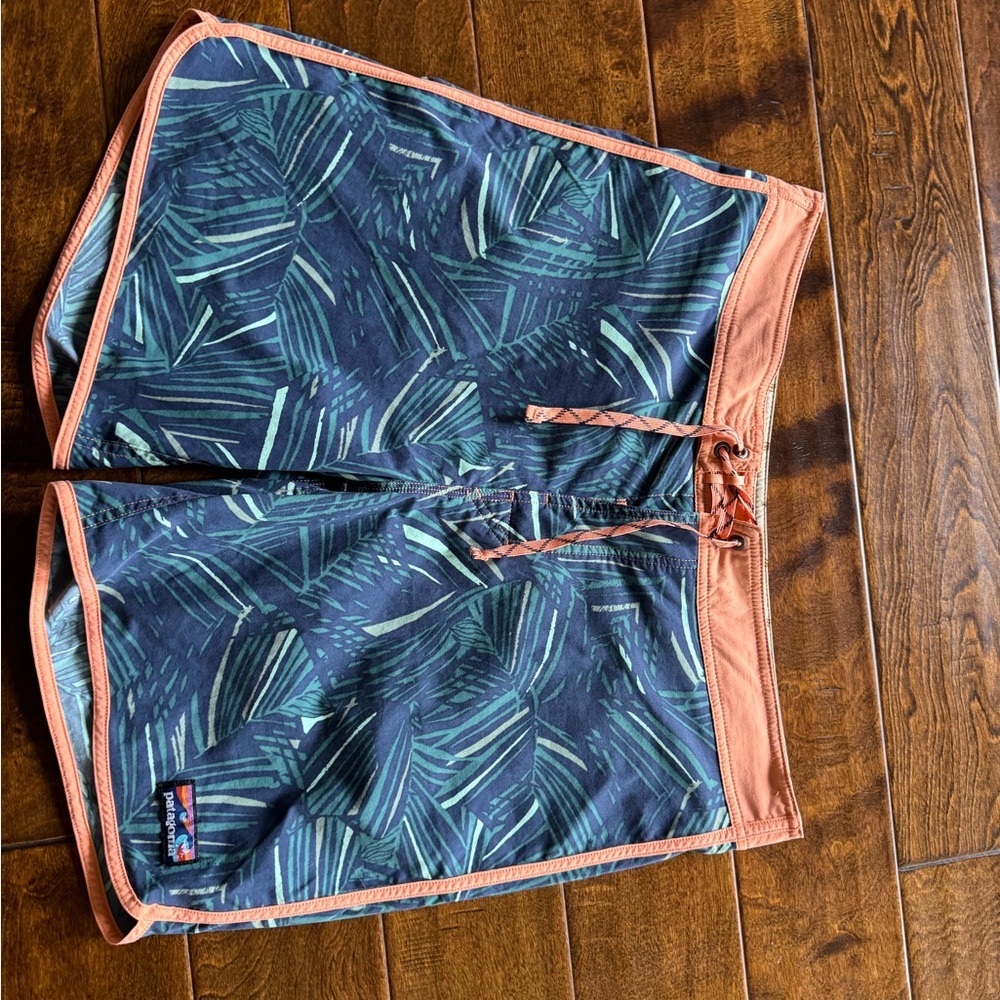 Patagonia Blue and Orange Board Shorts Quick-Dry Swimwear 34